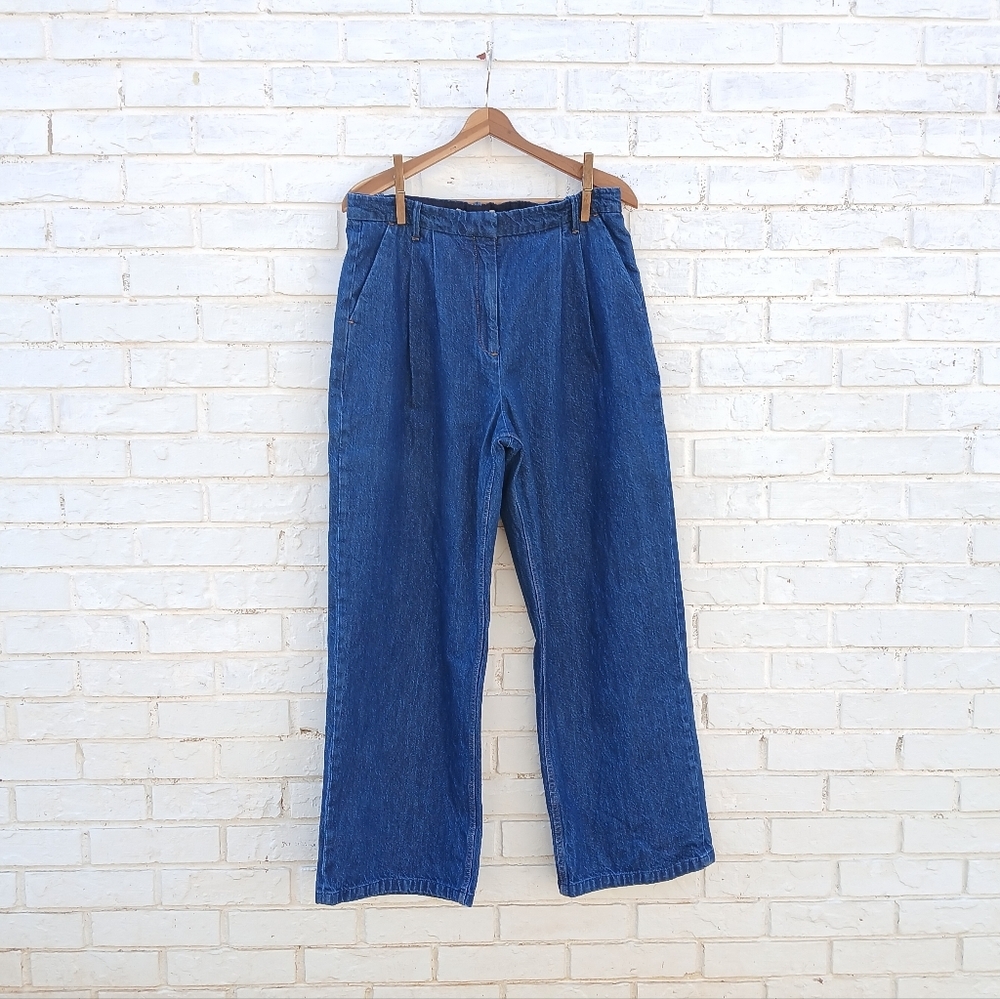 Abercrombie & Fitch Sloane Highrise Tailored Pleated Jeans - Picture 4 of 9